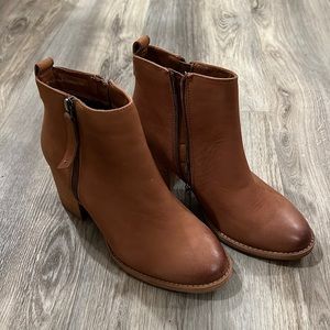NWT BLONDO waterproof boots